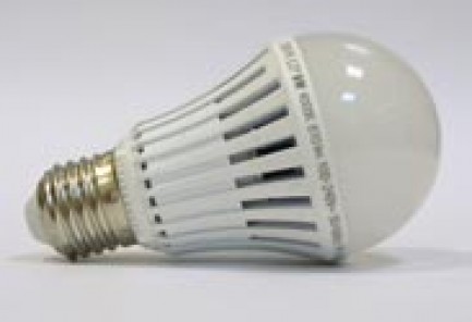 Фото1 E27 BULB 7W White - Лампа LED 220В, 7,0 Ватт, E27, белый, угол 160 град., Б-класс