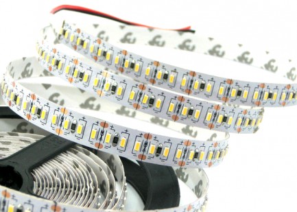 Фото1 AVT-W3014-12 - LED лента SMD3014, 204 д/м, 18W, белый-холодный, IP20